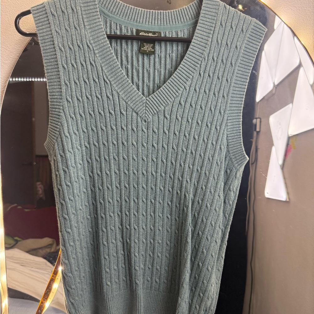 Eddie Bauer Women's V-Neck Sweater in Light Blue